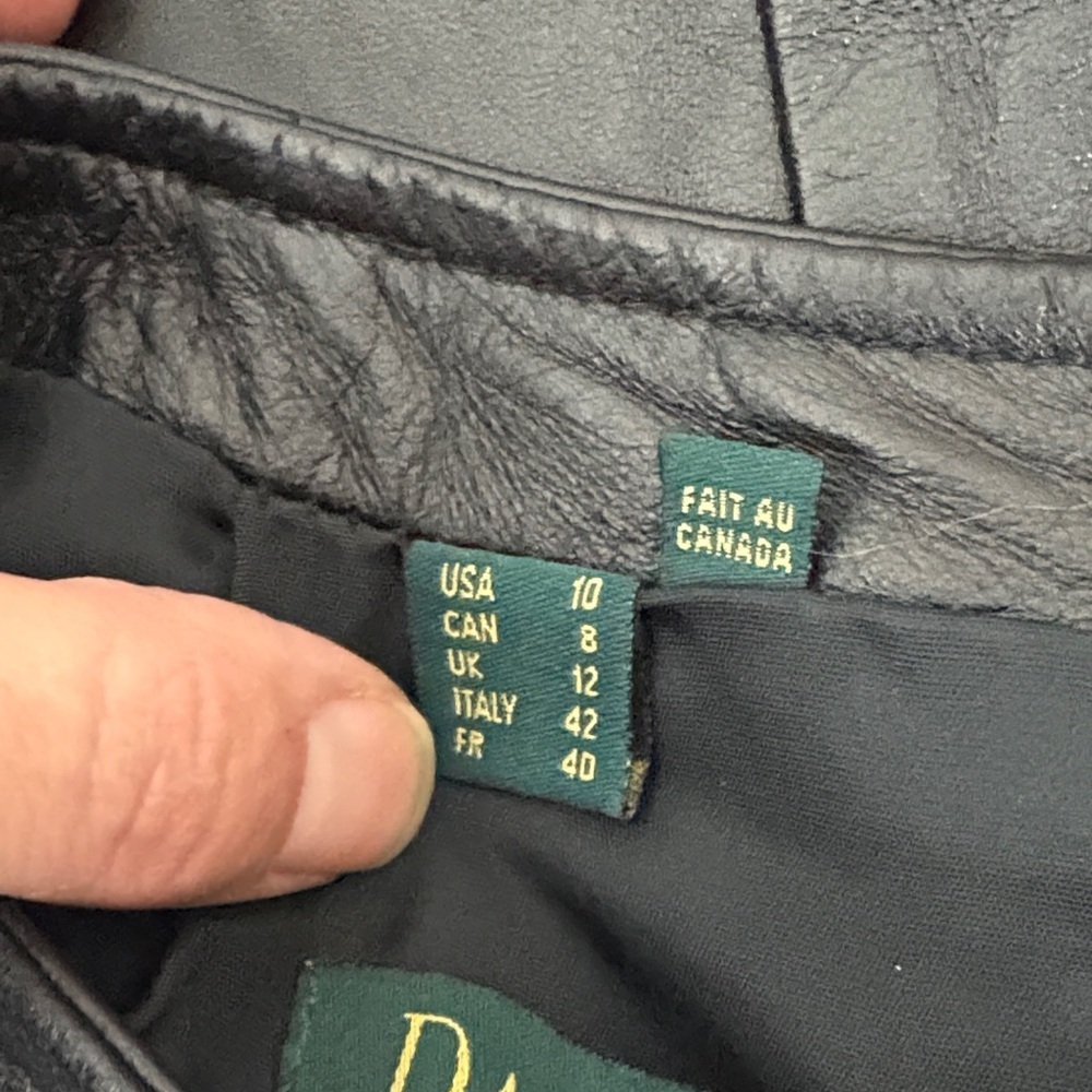 Danier Midnight Black Pencil Skirt - Picture 9 of 9